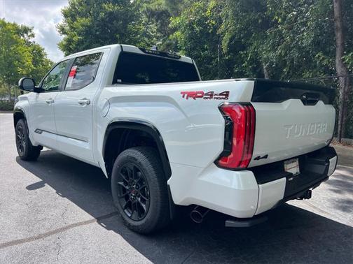 2025 Toyota Tundra Hybrid Platinum