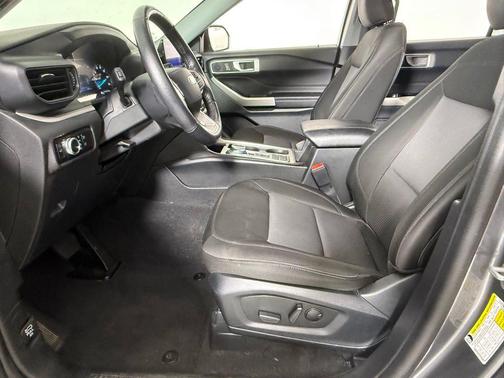 Carbonized Gray Metallic 2023 Ford Explorer XLT