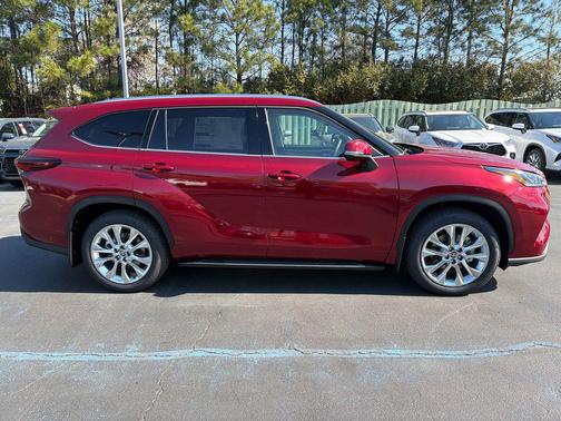 Pearl 2026 Toyota Highlander Limited