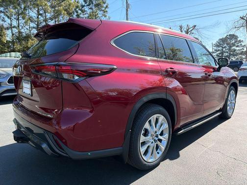 Pearl 2026 Toyota Highlander Limited