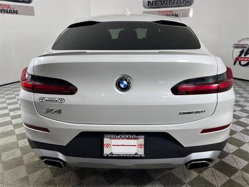 2023 BMW X4 xDrive30i