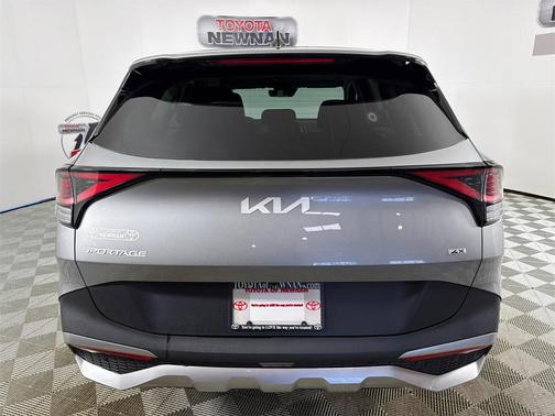 2024 Kia Sportage LX