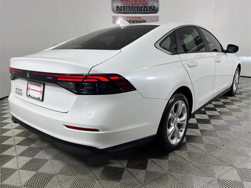 2025 Honda Accord LX 1.5T