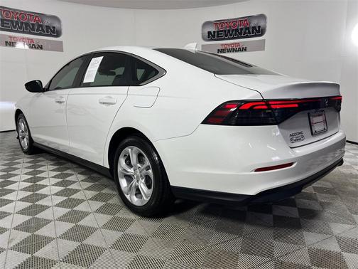 2025 Honda Accord LX 1.5T