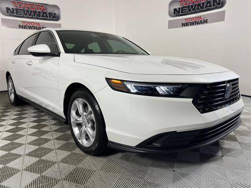 2025 Honda Accord LX 1.5T