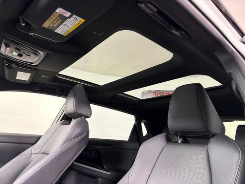 2024 Toyota bZ4X Limited