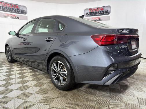 Gravity Gray 2024 Kia Forte LXS