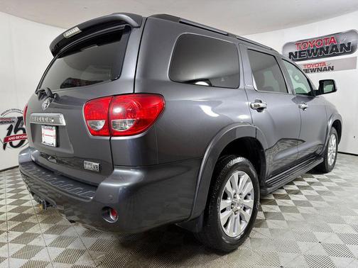 Magnetic Gray Metallic 2017 Toyota Sequoia Platinum