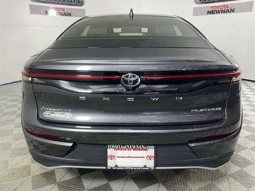 2024 Toyota Crown Platinum