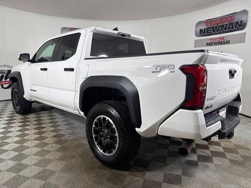 Ice Cap 2025 Toyota Tacoma Hybrid TRD Off Road