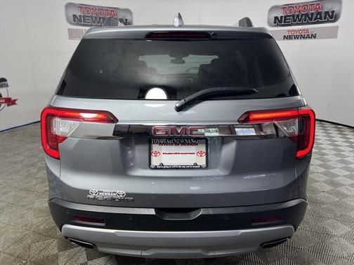 2023 GMC Acadia FWD SLT