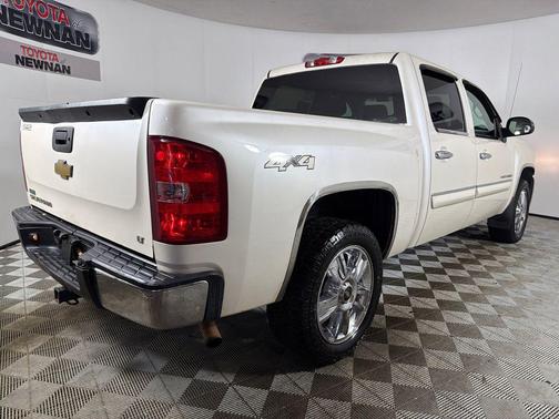 White Diamond Clearcoat 2011 Chevrolet Silverado 1500 LT