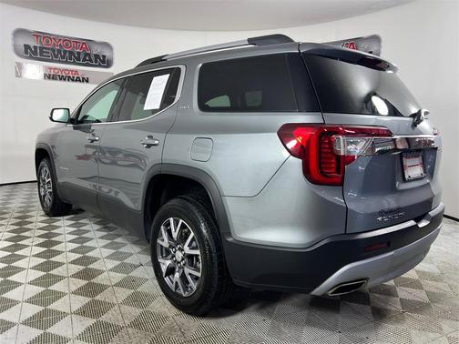 2023 GMC Acadia FWD SLT