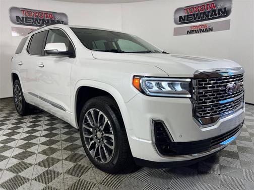 2022 GMC Acadia Denali