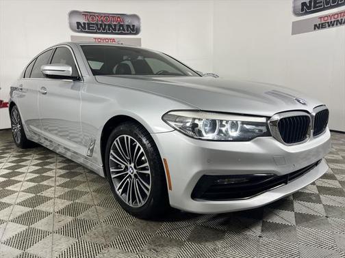2018 BMW 530 530i