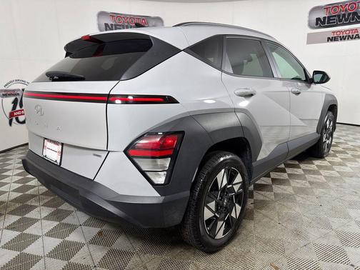 Cyber Gray Metallic 2024 Hyundai KONA SEL