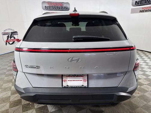 Cyber Gray Metallic 2024 Hyundai KONA SEL