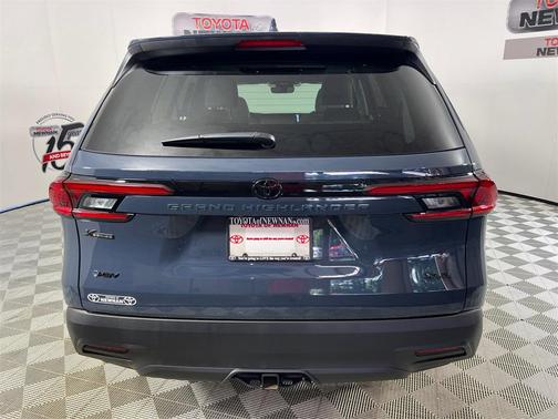 2025 Toyota Grand Highlander Hybrid XLE
