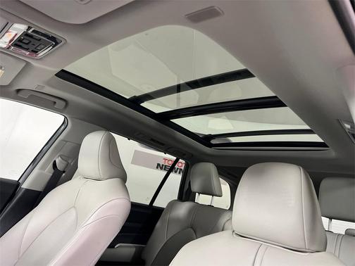 2025 Toyota Grand Highlander Hybrid XLE