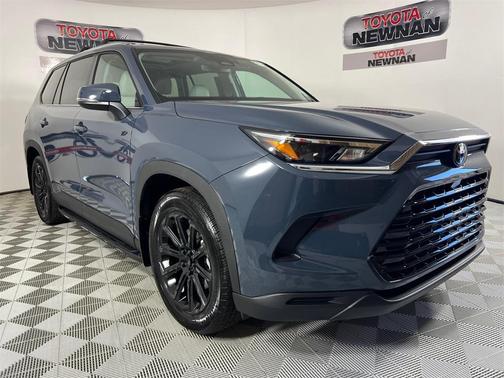 2025 Toyota Grand Highlander Hybrid XLE