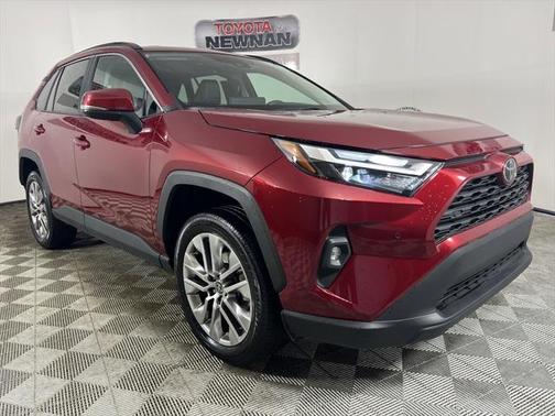 2023 Toyota RAV4 XLE Premium