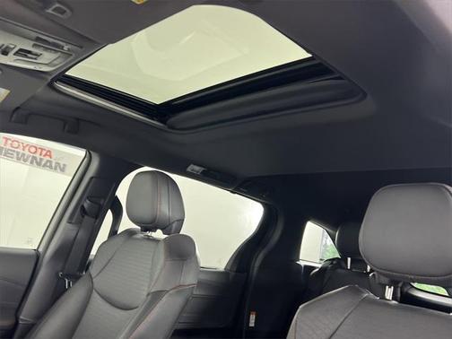 2022 Toyota Sienna XSE 7 Passenger