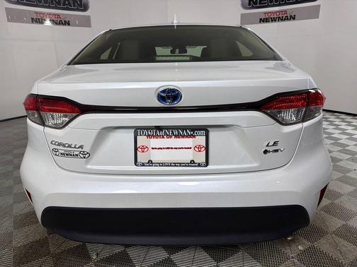 2025 Toyota Corolla Hybrid LE