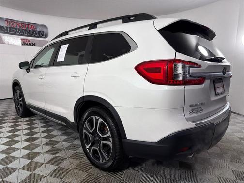 2023 Subaru Ascent Limited 8-Passenger
