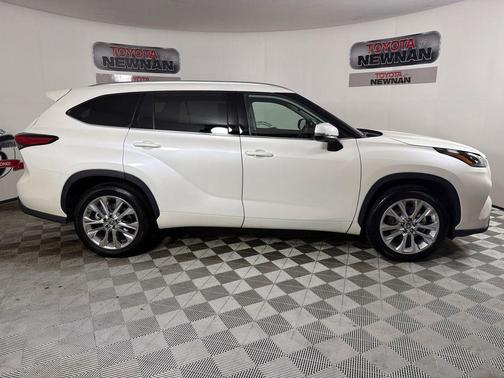 Blizzard Pearl 2021 Toyota Highlander Limited