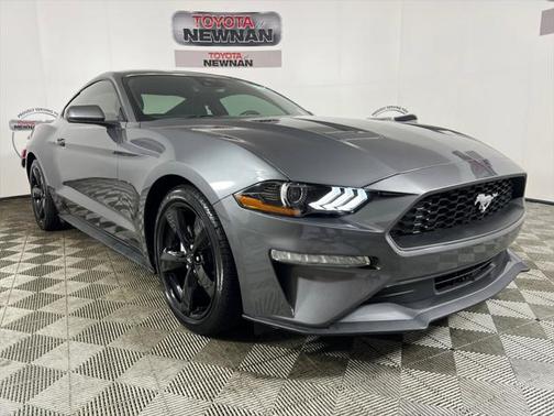 2021 Ford Mustang EcoBoost