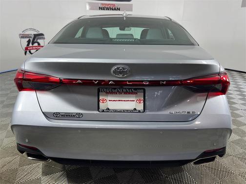 2022 Toyota Avalon Limited