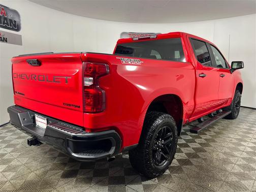 2023 Chevrolet Silverado 1500 Custom Trail Boss
