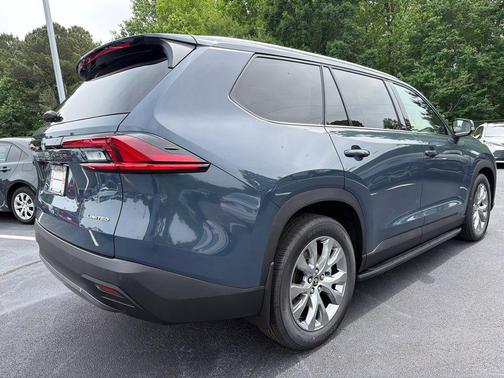 Cloud 2026 Toyota Grand Highlander Limited