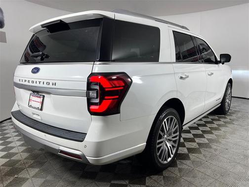 2023 Ford Expedition Platinum