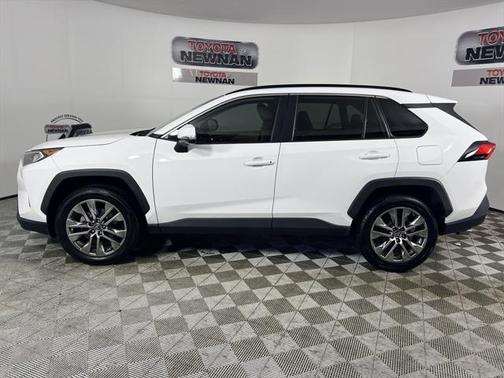 2019 Toyota RAV4 XLE Premium