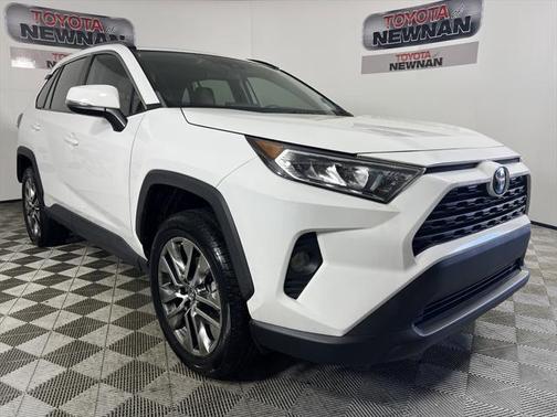 2019 Toyota RAV4 XLE Premium