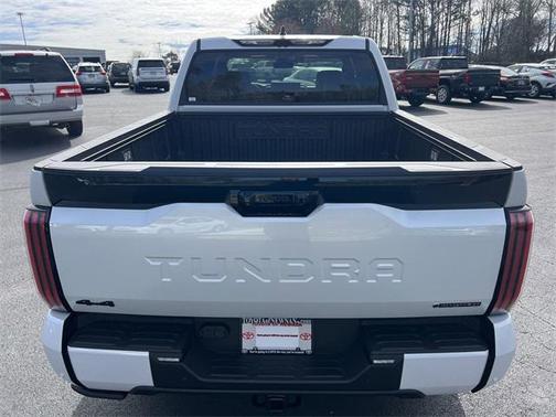 2025 Toyota Tundra Hybrid Platinum