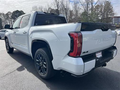 2025 Toyota Tundra Hybrid Platinum