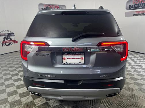 2023 GMC Acadia AWD SLT