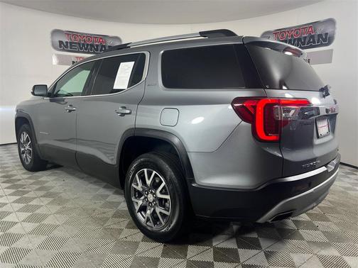 2023 GMC Acadia AWD SLT