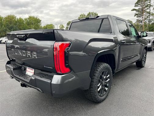 2026 Toyota Tundra Hybrid Platinum