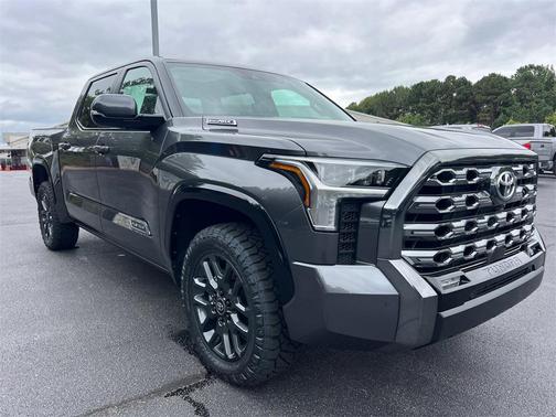 2026 Toyota Tundra Hybrid Platinum