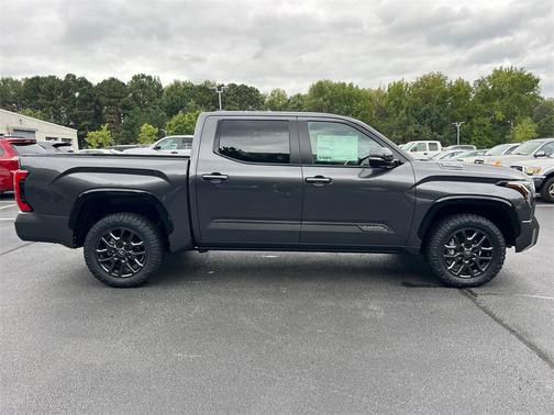 2026 Toyota Tundra Hybrid Platinum