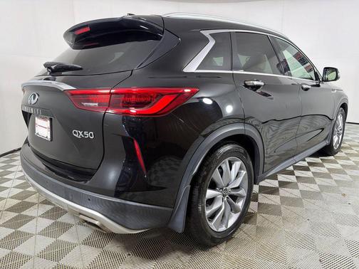 2021 INFINITI QX50 ESSENTIAL