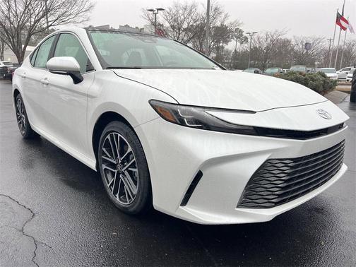2025 Toyota Camry XLE