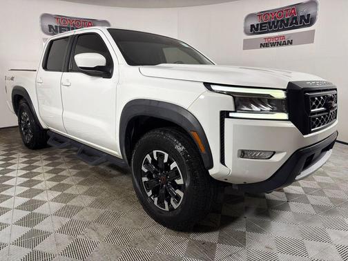 Glacier White 2022 Nissan Frontier PRO-4X