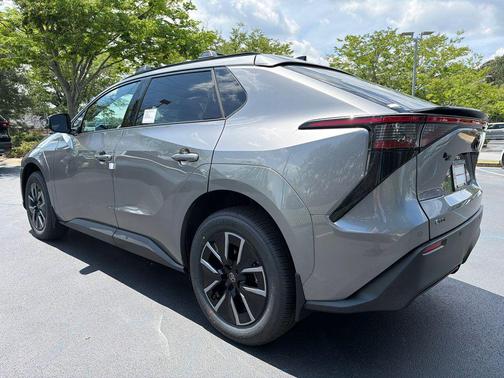 Heavy Metallic 2026 Toyota bZ XLE