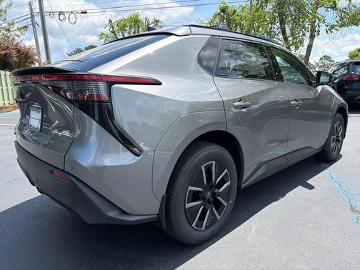 Heavy Metallic 2026 Toyota bZ XLE