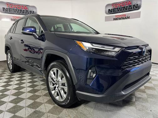 2023 Toyota RAV4 XLE Premium