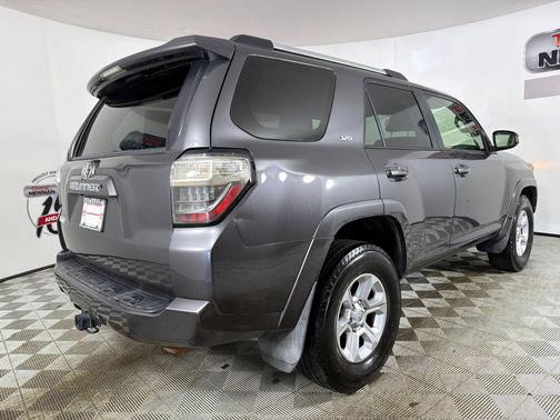 Magnetic Gray Metallic 2020 Toyota 4Runner SR5